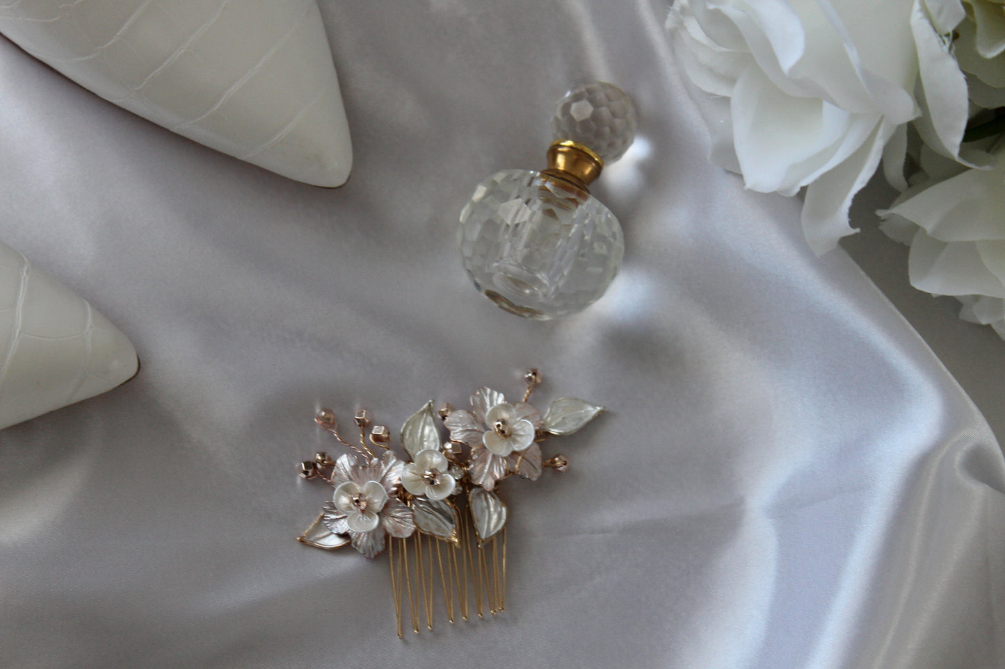 Blush Flower Comb