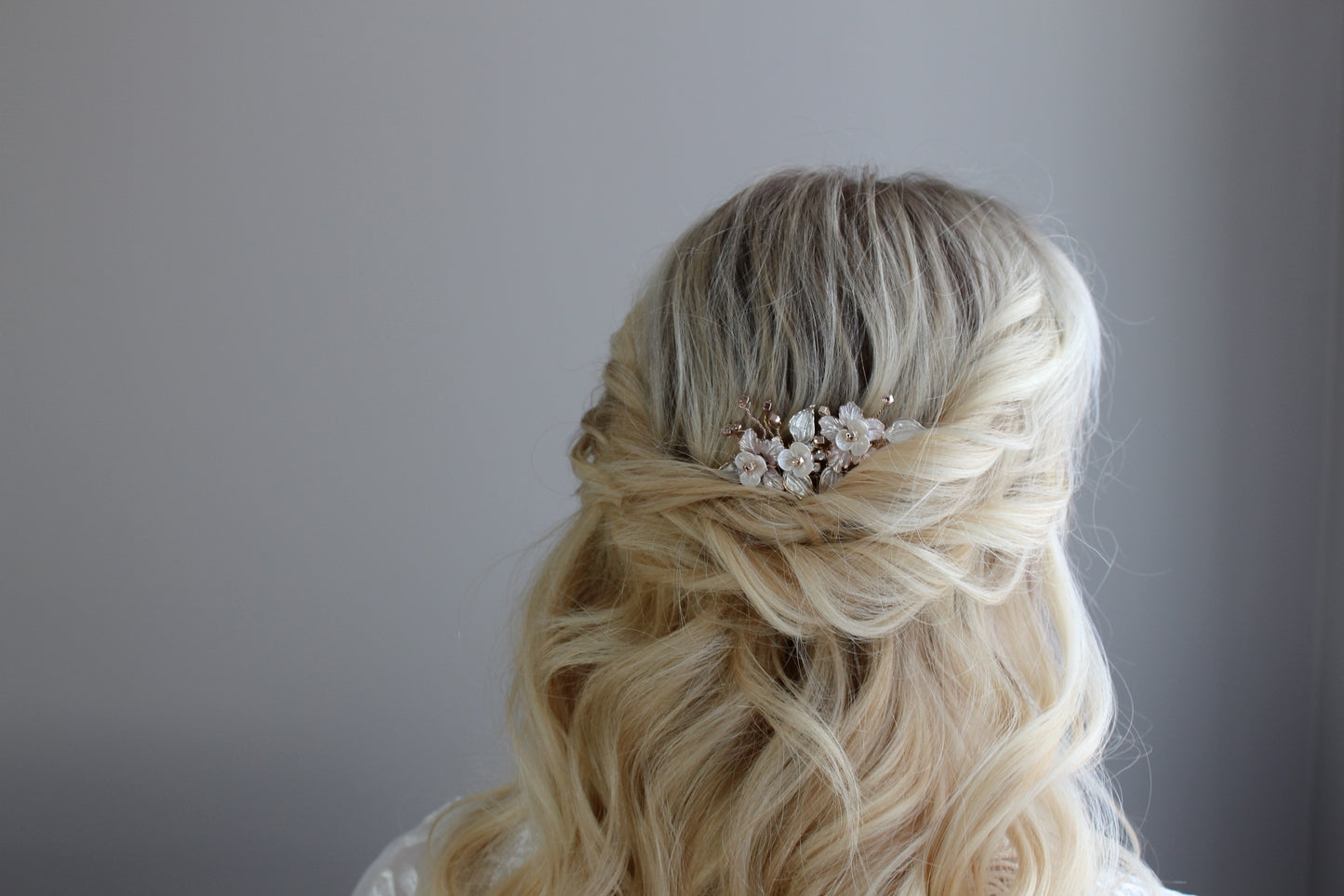 Blush Flower Comb