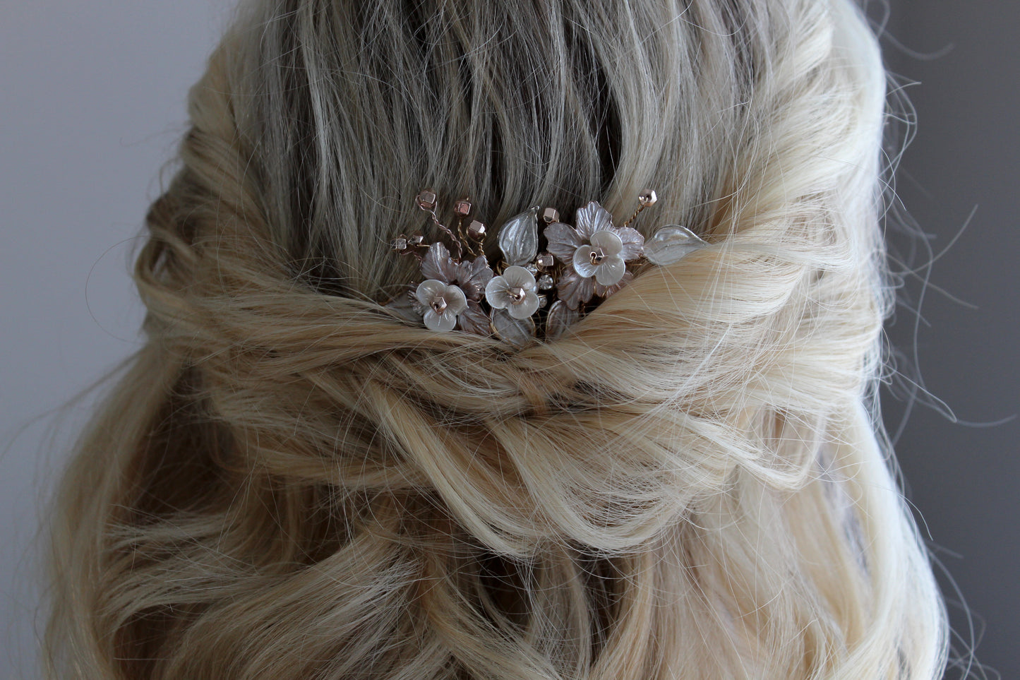 Blush Flower Comb