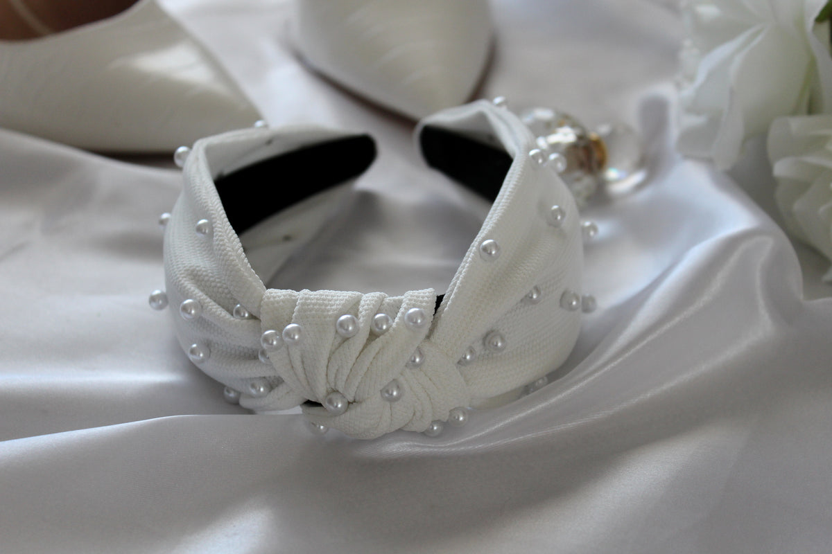 ? Souviens Threaded Pearl Headband c+i H045SGP Ivory and Co Odyssey Statement Pearl Cluster Bridal Headband main image 3